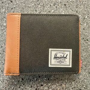 Hershel wallet